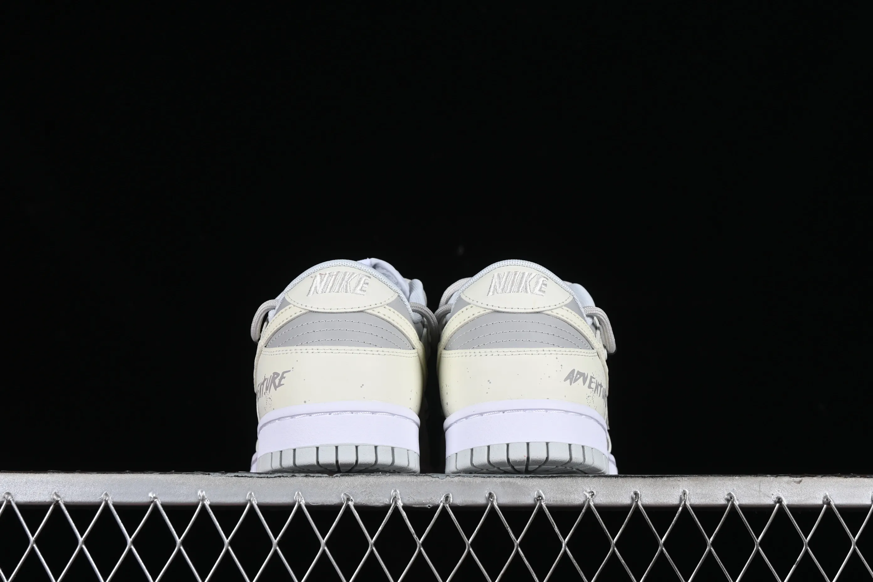 All categories Nk SB Dunk series Nk SB Dunk Low low-top sneakers Nk Dunk Low Retro Valentine's Day theme SB strap low-top casual sneakers HF0730-160